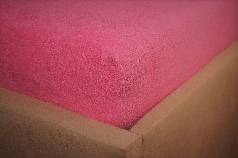 Prześcieradło frotte z gumką różowe 90x200