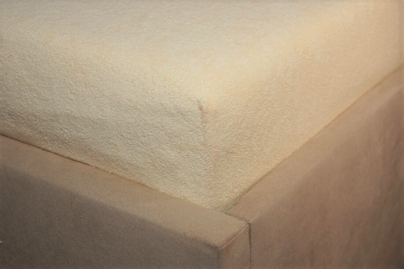 Prześcieradło frotte z gumką jasno morelowe 200x220