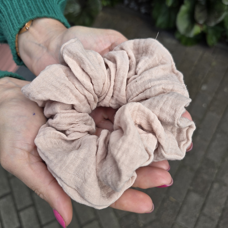 Gumka do włosów Muślinowa STANDARD Scrunchies Beżowa