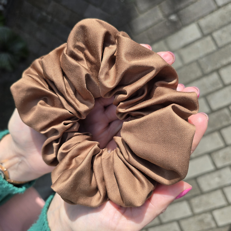 Gumka do włosów MAXI scrunchies Brązowa
