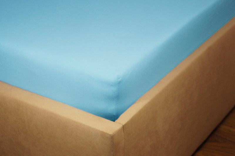 Prześcieradło jersey z gumką błękitne 80x180