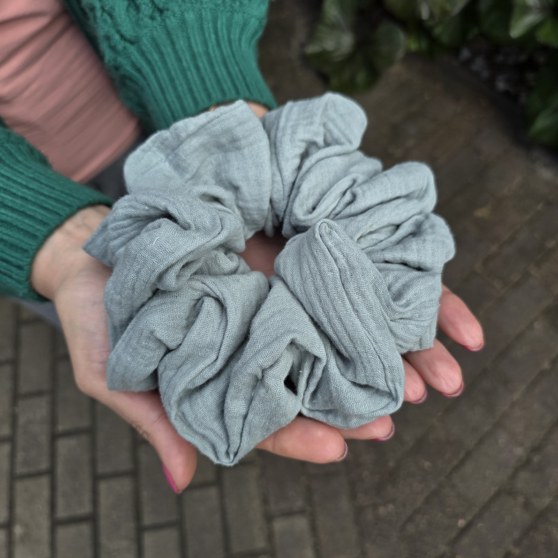 Gumka do włosów Muślinowa MAXI Scrunchies Szałwia