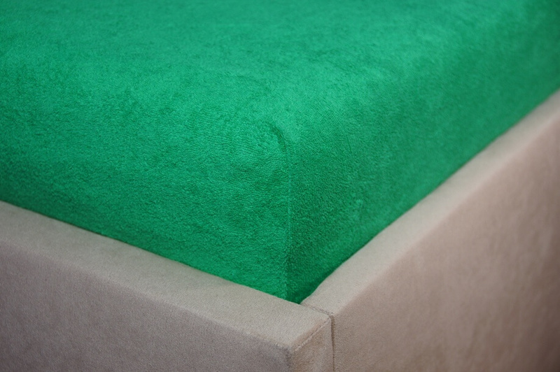 Prześcieradło frotte z gumką zieleń trawy 160x200