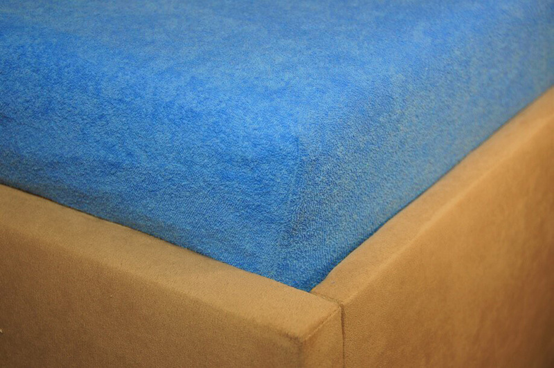 Prześcieradło frotte z gumką niebieskie 180x200