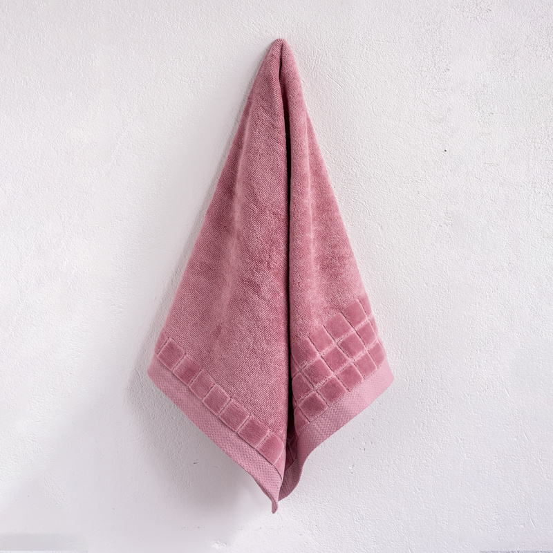 Ręcznik Larisa II Brudny róż 50x100