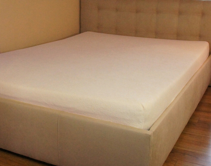 Prześcieradło frotte z gumką jasno morelowe 200x220